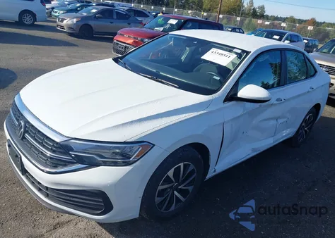 2024 Volkswagen Jetta 1.5T S z USA, uszkodzony, nr VIN 3VW5M7BU9RM086547